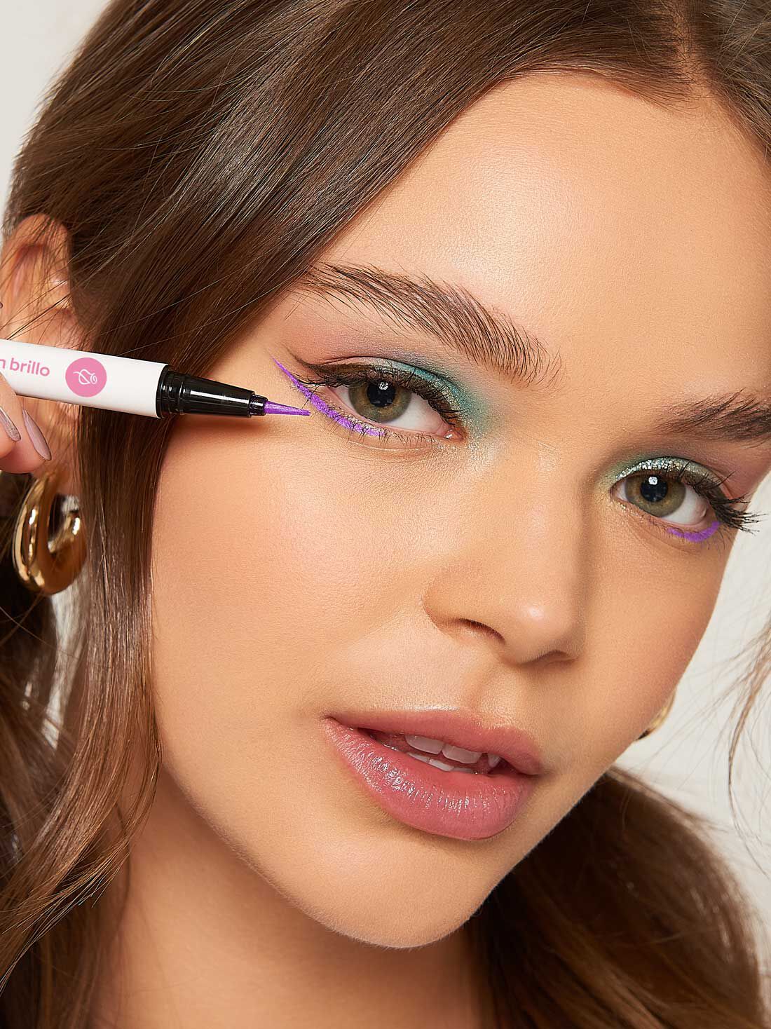 Delineador con brillo 21036